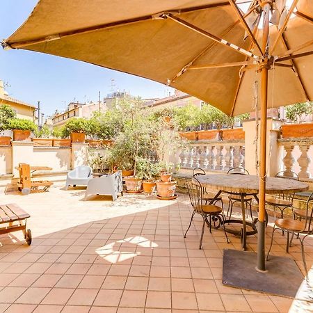 Colosseum Terrace Apartment Roma Esterno foto